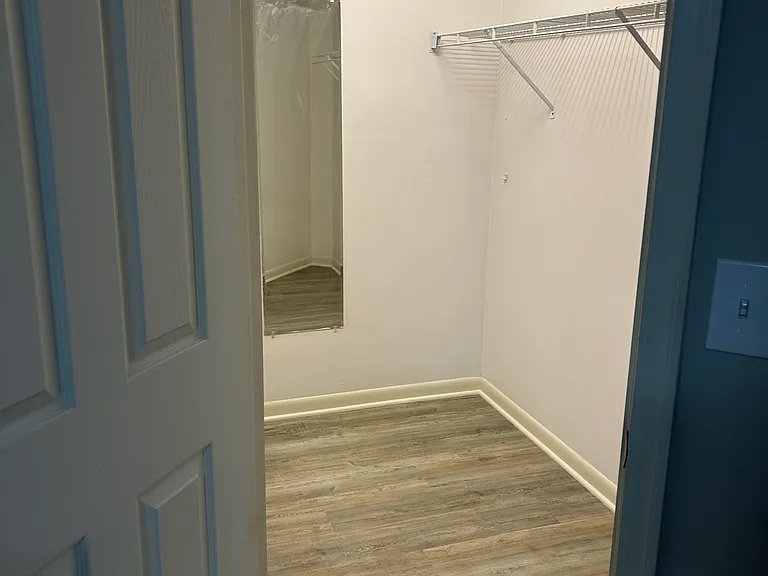 539 Cloverfield Ln #106 — Photo 4