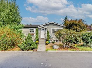 23808 Lake Dr W, Bothell, WA 98021