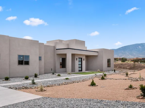 26 Pueblo Bonito Rd, Placitas, NM 87043