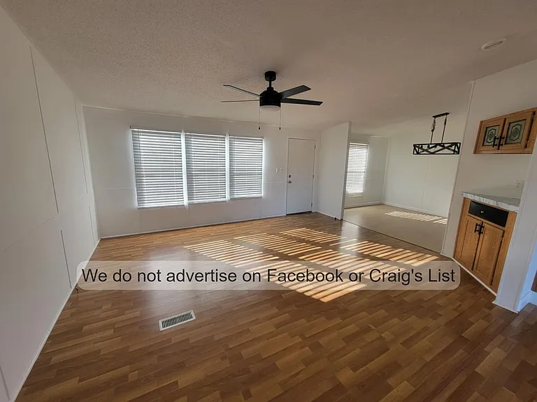 910 Blue Rd — Photo 3