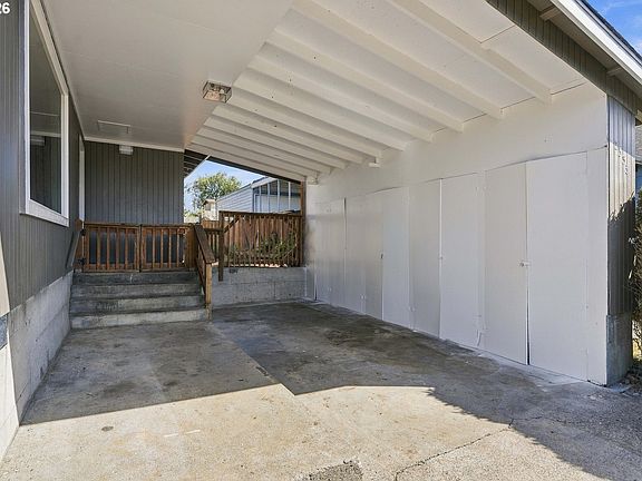 5th image of 2353 Brussells St