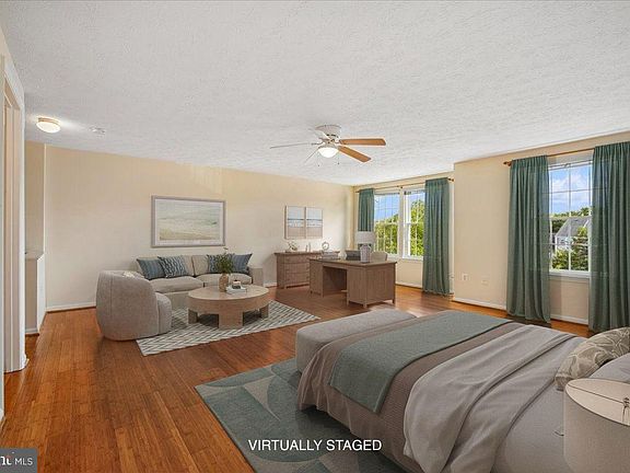 5th image of 407 Palmtree Dr