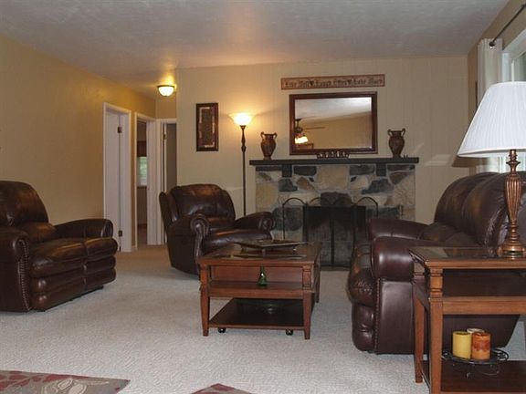 2nd image of 2075 S Linda Dr