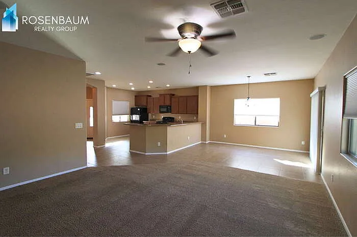 2756 E Rakestraw Ln — Photo 4
