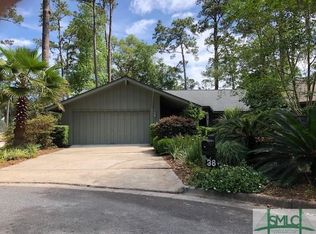 38 Village Green Cir, Savannah, GA 31411