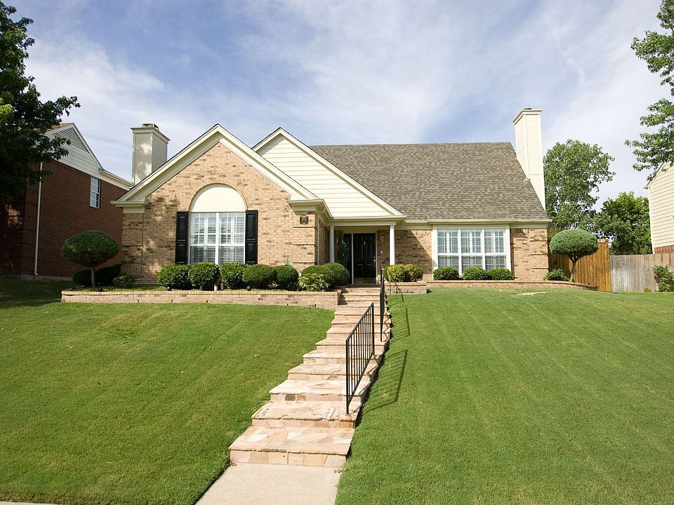 Equisite Home For Entertaining