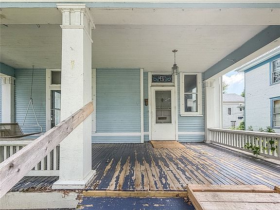 3rd image of 437 W Decatur St