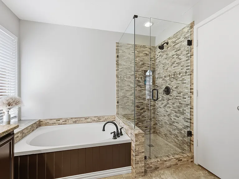 9805 Preston Vineyard Dr — Photo 14