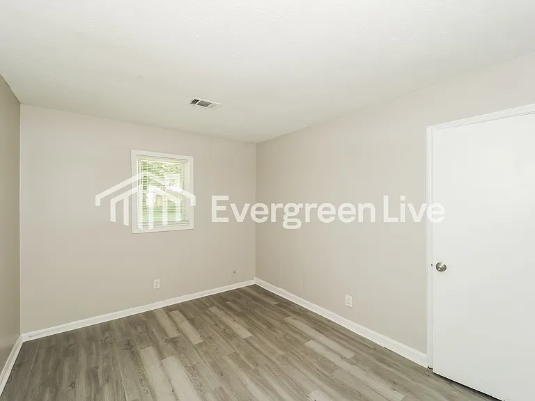 3655 Leisure Ln — Photo 10