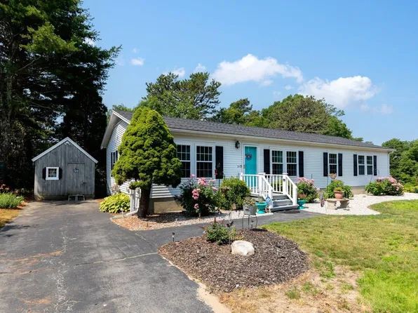 33 Headlands Dr, Plymouth, MA 02360