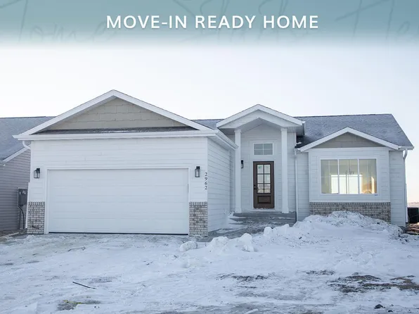 2962 74th Ave S, Fargo, ND 58104