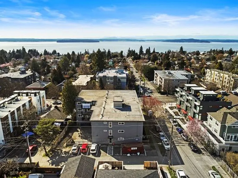 Ekilai Apartments - Spacious 1 Bed, 2 Bed Units & 3 Bed Units, w/ Private Balcony ~ Designer fini... — Photo 61
