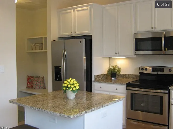 239 Twilley St — Photo 5