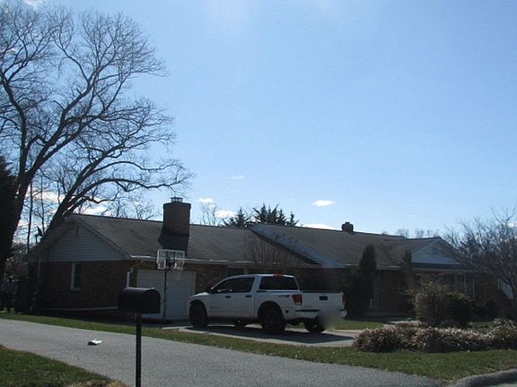3rd image of 1223 Wine Spring Ln