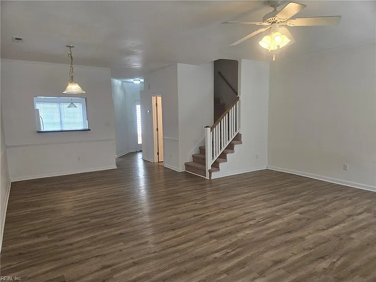 2591 Hartley St — Photo 10