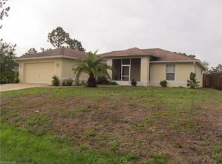 705 W 6th St, Lehigh Acres, FL 33972