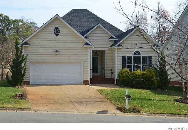 1st image of 9394 Charter Lake Dr