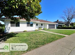 1225 Manzanita Hills Ave, Redding, CA 96001