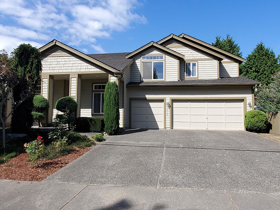 Spacious Two Story in sought after Finn Hill neighborhood