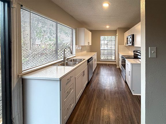 4th image of 9117 Fairmont Cir
