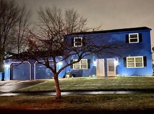 633 Root Rd #2, Lorain, OH 44052