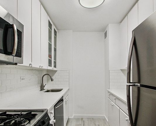 3rd image of 372 Central Park W APT 11T