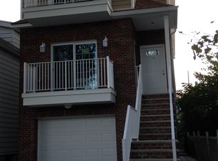 78 E 29th St #2, Bayonne, NJ 07002