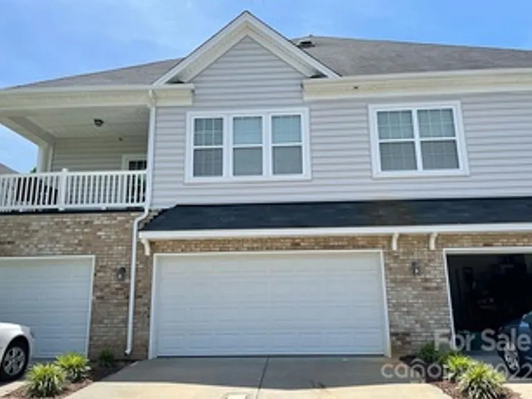 14639 Juventus St — Photo 2