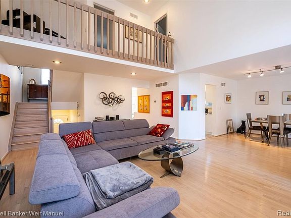 4th image of 4168 Colorado Ln #1