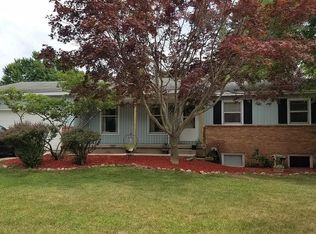 1710 Pineknoll Dr SE, Kentwood, MI 49508