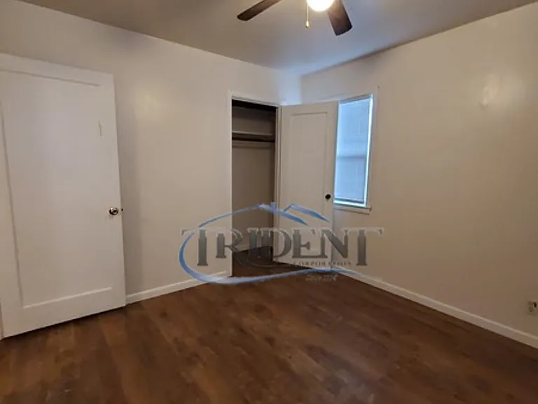 2127 Sicard St — Photo 4