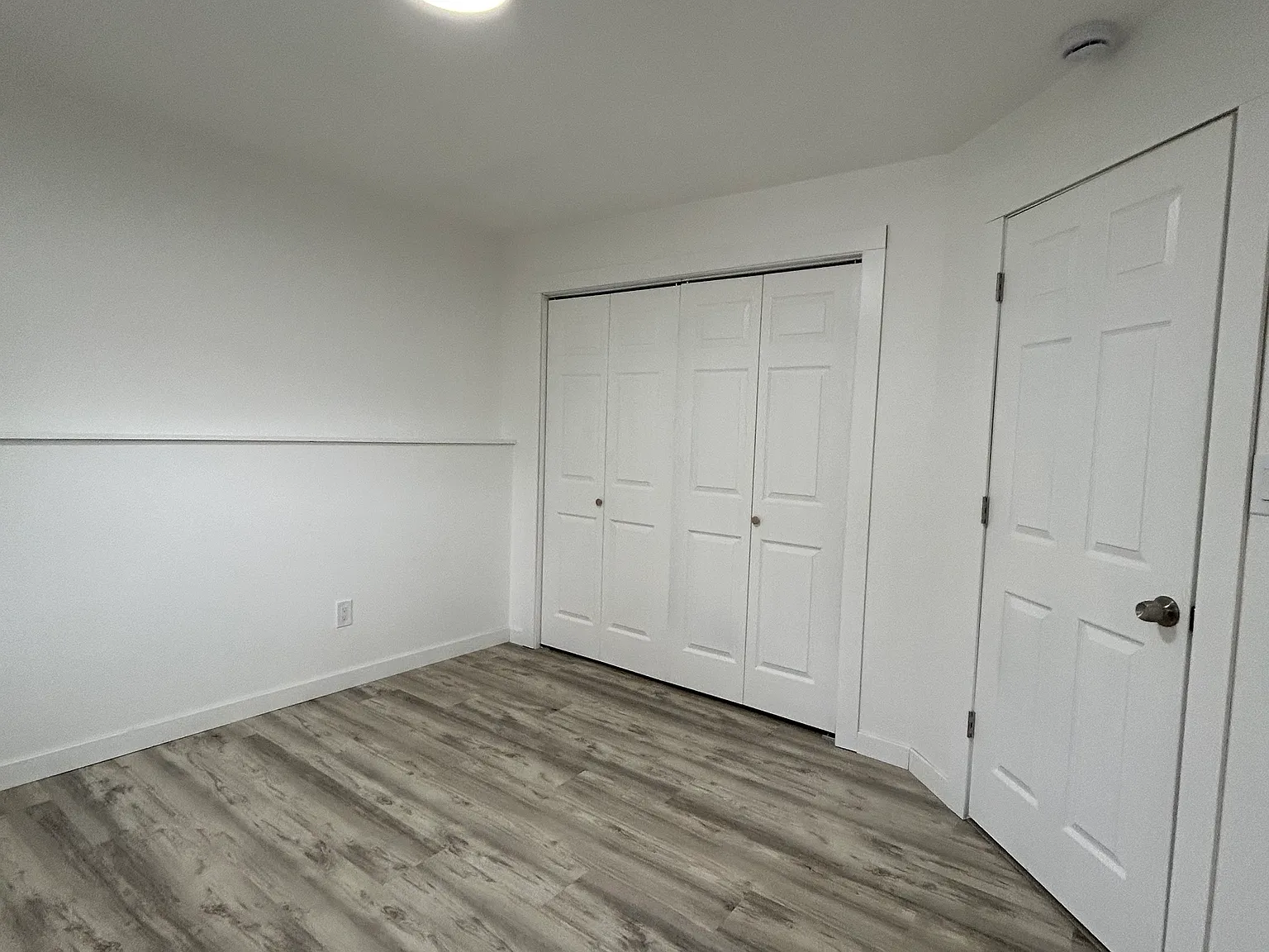 Duben — Photo 4
