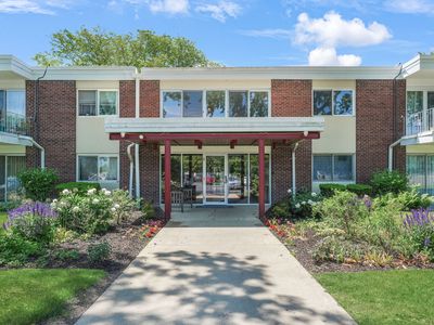 127 N Wolf Rd APT 58A, Wheeling, IL, 60090