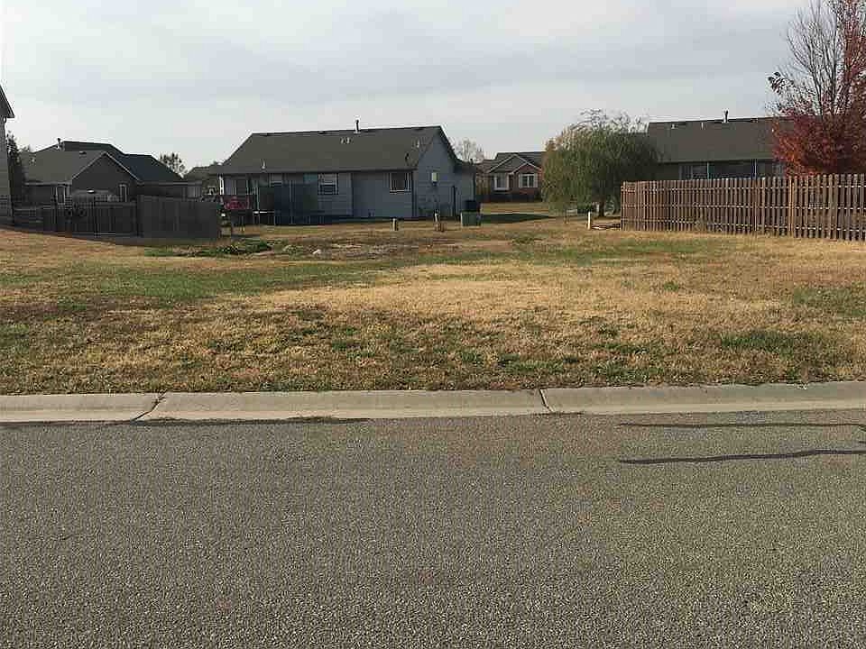 1st image of 2805 N Birchwood Ct