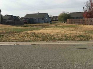 2805 N Birchwood Ct, Augusta, KS 67010
