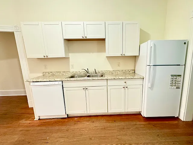 110 W 32nd St — Photo 5