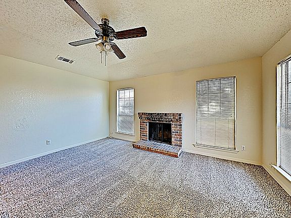 3rd image of 1112 Landsdale Ln