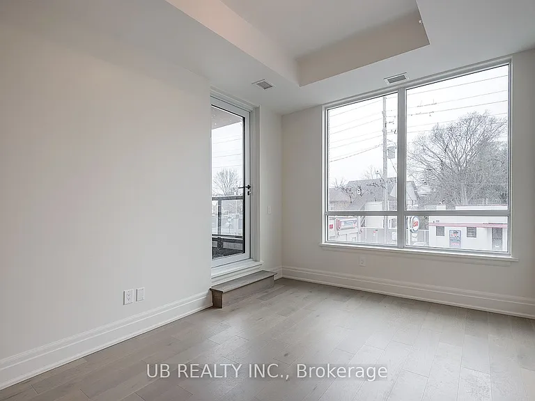 1451 Wellington St W #205 — Photo 17