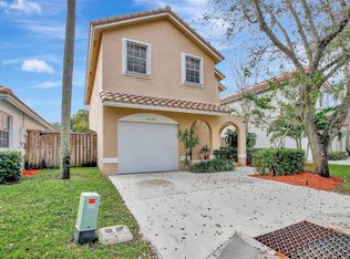9980 NW 5th Ct, Plantation, FL 33324