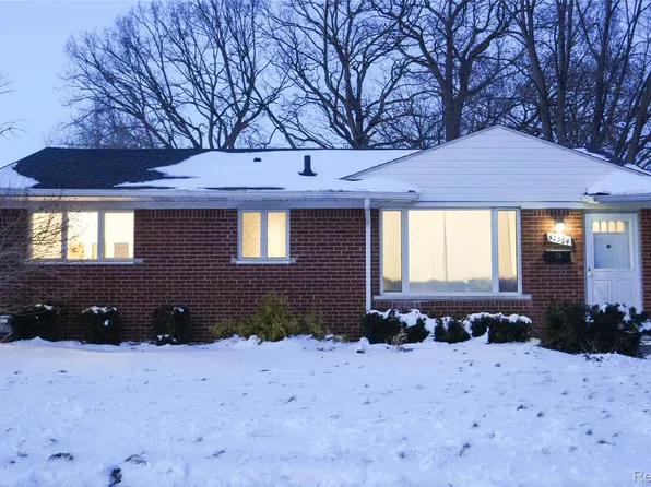 32564 Hazelwood St, Westland, MI 48186