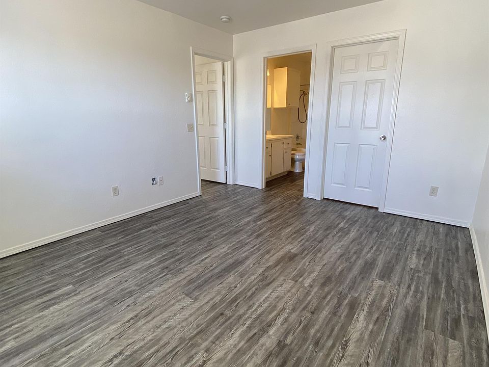 1st image of 2201 W Brooks St Unit 52
