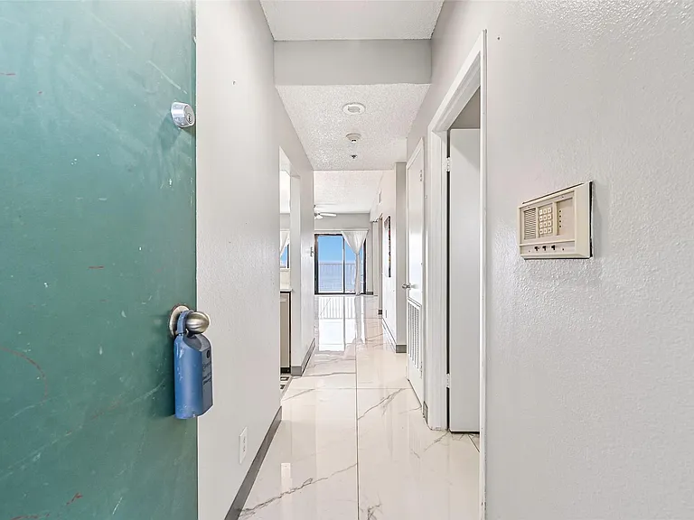 7700 Seawall Blvd #702 — Photo 3