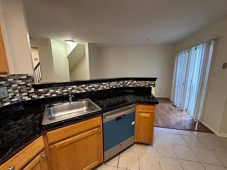 6913 Malachite Pl — Photo 13