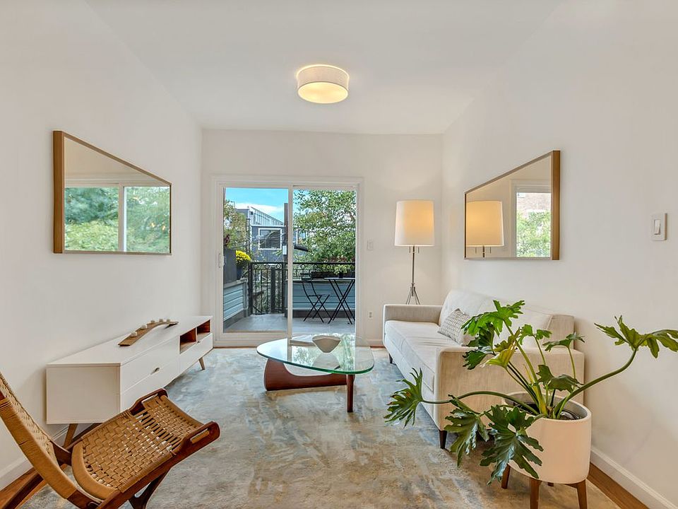 1st image of 315 22nd St #2