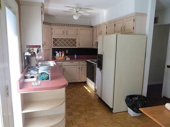 KITCHEN HAS POTENTIAL