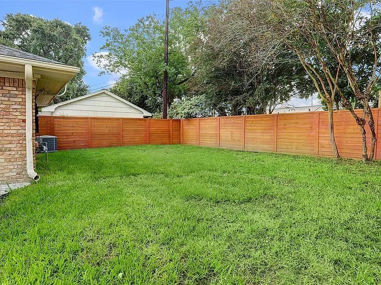 4327 Wigton Dr — Photo 17