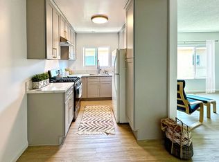 14315 Chandler Blvd, Van Nuys, CA 91401