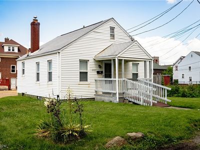 2223 Geltz Ct NW, Canton, OH, 44709