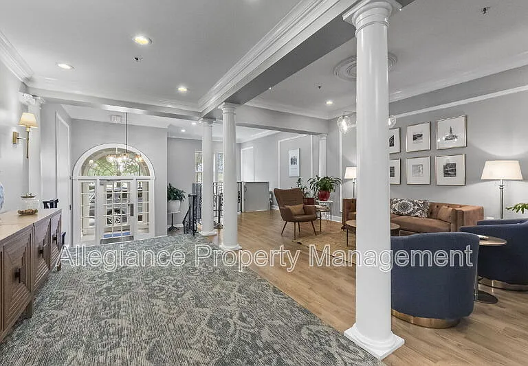 171 Somervelle St #406 — Photo 27
