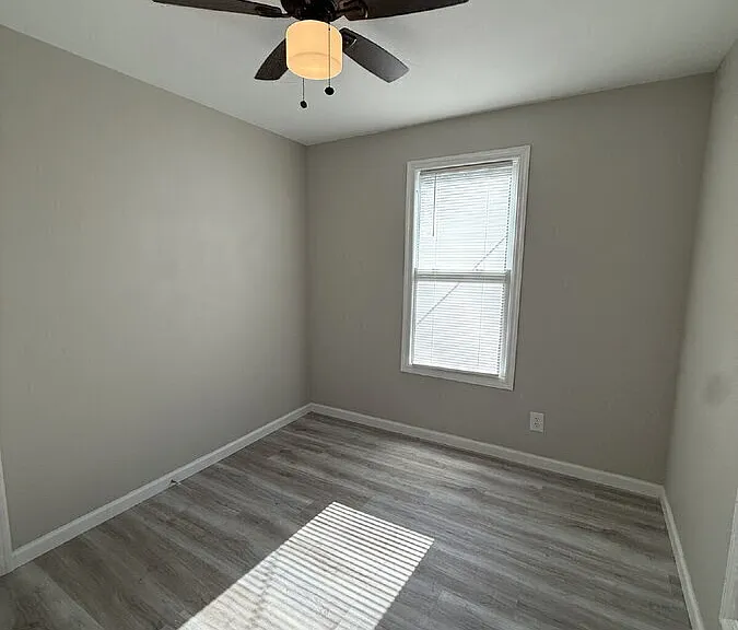 1003 W 46th St — Photo 20